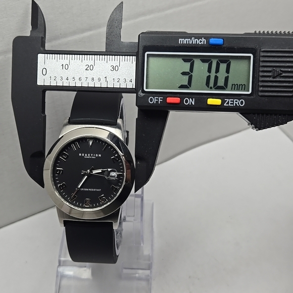 Vintage Mens Kenneth Reaction Silver Tone Quartz Date Watch New Battery RK1001 - Picture 4 of 10